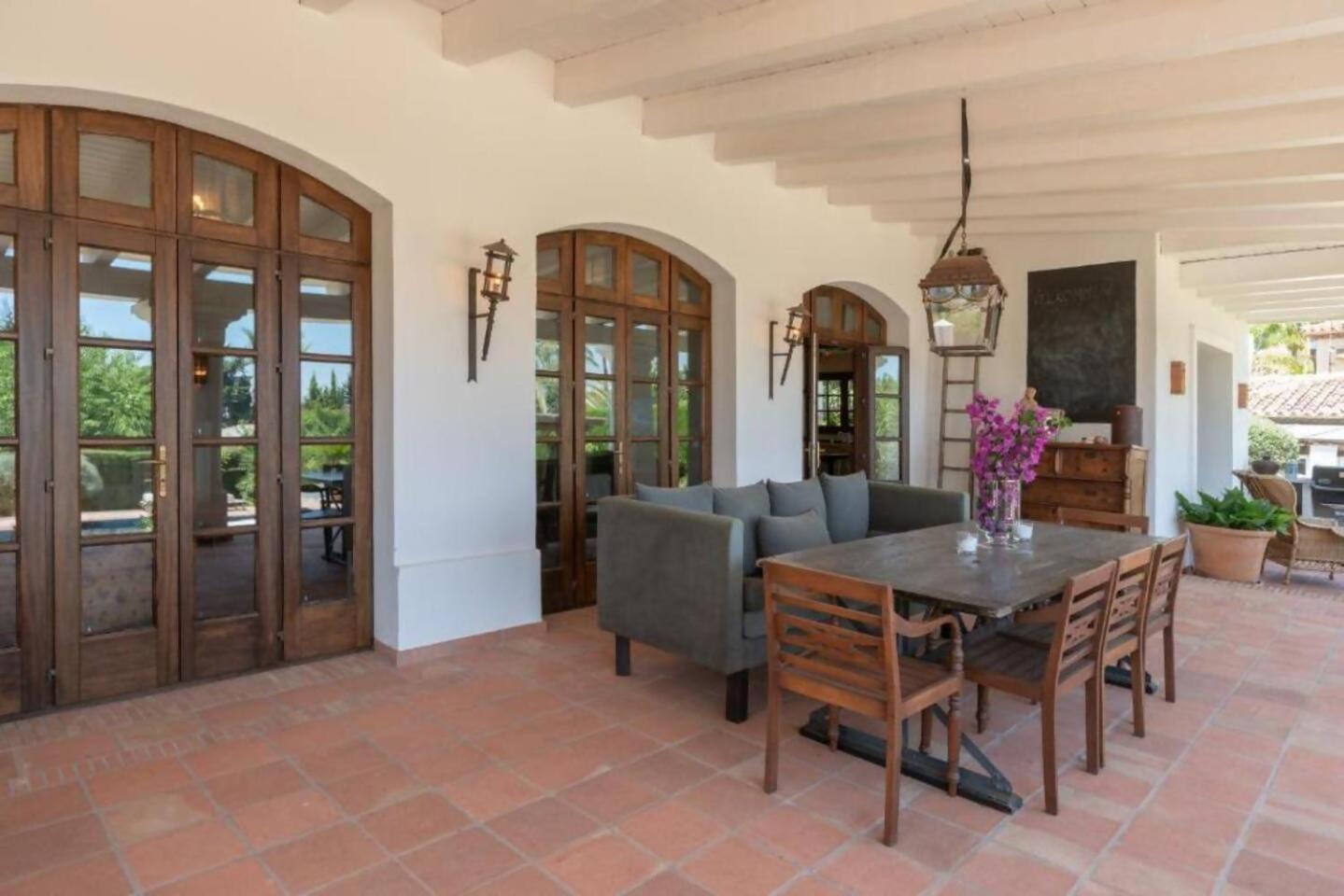 Casa Sol Encantadora Con Piscina