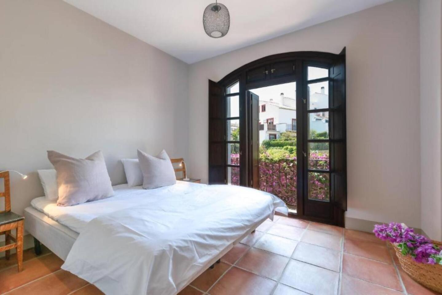 Pousada Casa Sol Encantadora Con Piscina Marbella