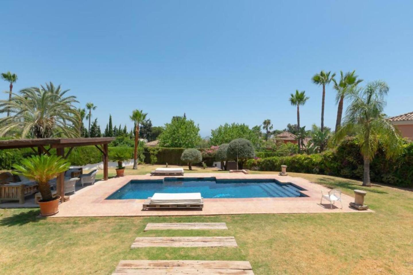 Pousada Casa Sol Encantadora Con Piscina Marbella
